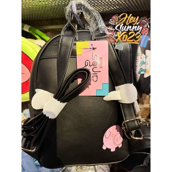 Squid Game Doll Lenticular Mini Backpack - Picture 2 of 6